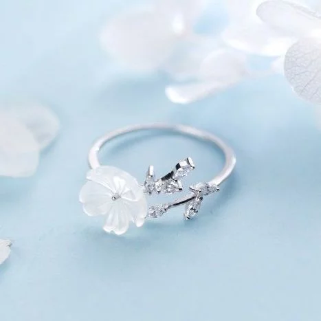 Trang sức hoa để bạn cân nhắc