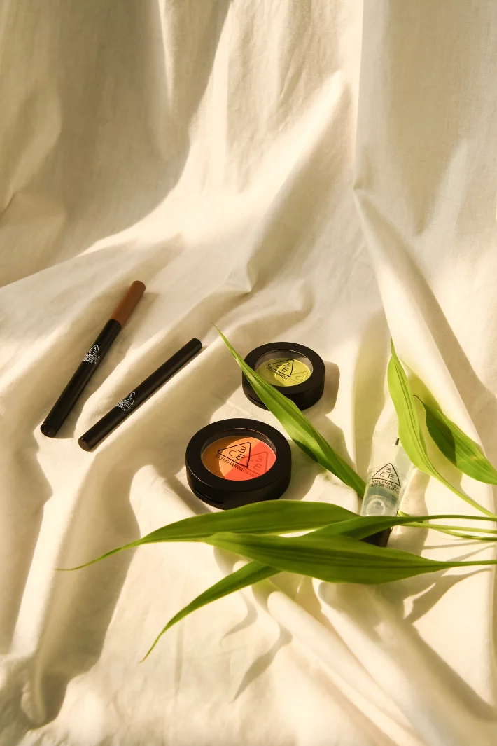Spring Summer Makeup Look with 3CE