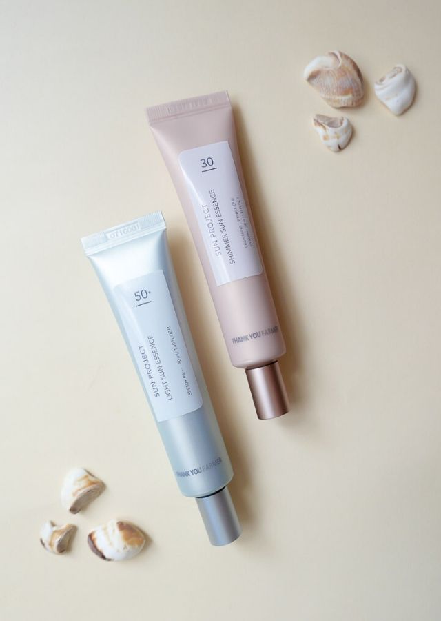 Reviewing THANK YOU FARMER’s Sun Project Light and Shimmer Sun Essences