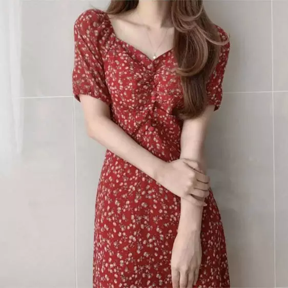 Ashlee - Đầm Midi Tay Ngắn Họa Tiết Hoa