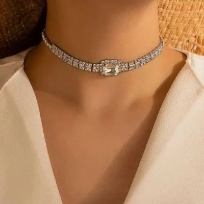 vòng cổ rhinestone