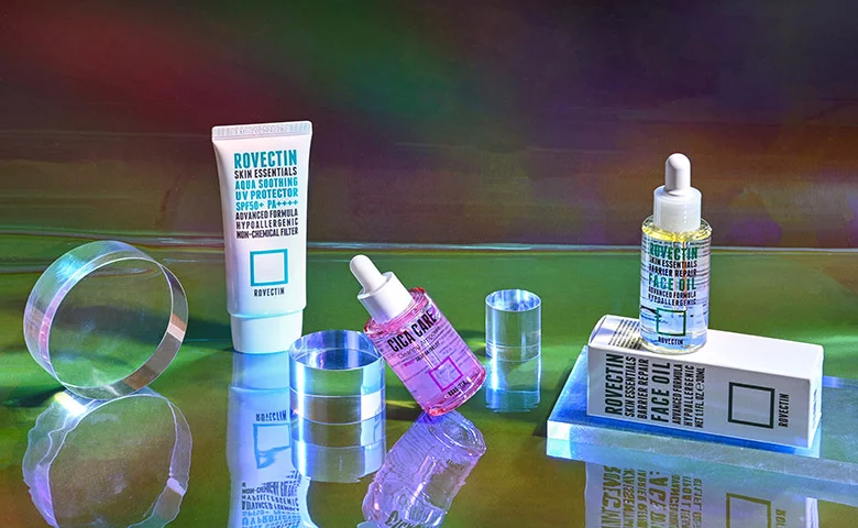 Đối phó với Bùng phát?  Thiết lập lại làn da với dòng Skin Essentials của ROVECTIN