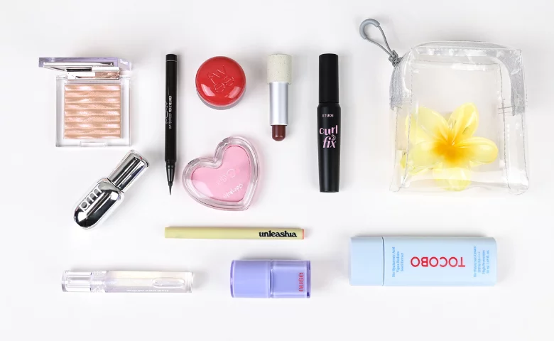 What’s In YesStyle Editors’ Makeup Bags?